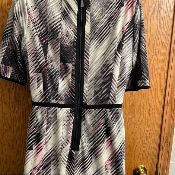 Vince Camuto Knit A-Line Dress Short Sleeve Size 12 Colour Black/Gray/White/Pink - Picture 15 of 16